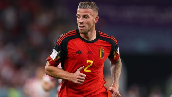 لاعب منتخب بلجيكا توبي ألدرفيريلد يعتزل اللعب دوليا