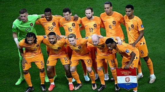 إصابة 5 لاعبين هولنديين بفيروس عشية مواجهة فرنسا