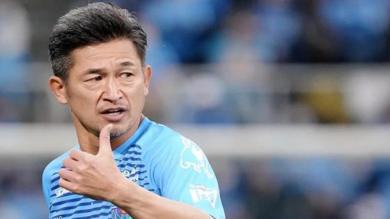 مهاجم ياباني يصبح أكبر لاعب في الدوري البرتغالي بعمر 56 عاما