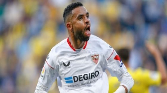النصيري يقود إشبيلية للفوز أمام لاس بالماس