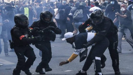 توتر في واشنطن ولوس أنجلوس قبيل عرض عسكري ضخم