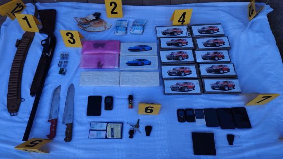 الناظور .. توقيف شخصين بشبهة ترويج المخدرات وحيازة السلاح الناري