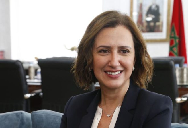 عمور: إصدار أزيد من 160 ألف تأشيرة إلكترونية سنة 2024 لفائدة 111 جنسية