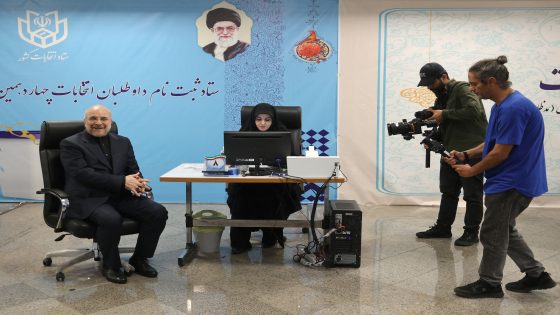 Speaker of the Parliament of Iran Mohammad Bagher Ghalibaf registers as a candidate for the presidential election at the Interior Ministry, in Tehran, Iran June 3, 2024. Majid Asgaripour/WANA (West Asia News Agency) via REUTERS ATTENTION EDITORS - THIS PICTURE WAS PROVIDED BY A THIRD PARTY