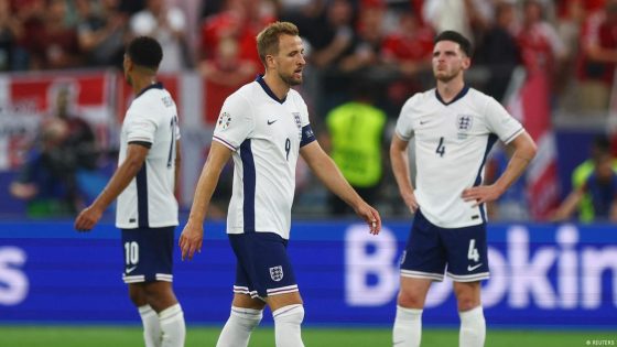 المنتخب الإنجليزي يتأهل إلى ثمن نهائي كأس اوروبا