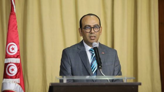 تونس .. إقالة وزير الشؤون الدينية من منصبه