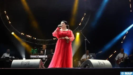 مهرجان موازين.. المطربة لطيفة رأفت تحي حفلا وسط حضور غفير