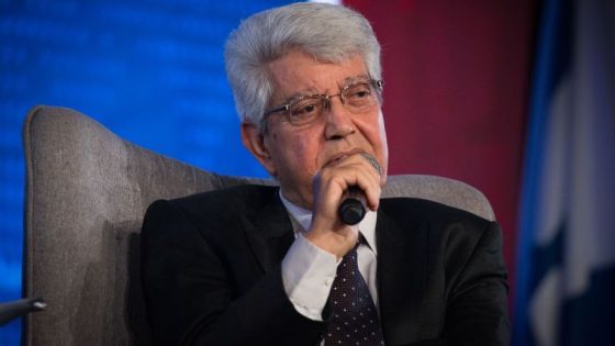 وفاة وزير الخارجية الإسرائيلي الأسبق دافيد ليفي عن عمر ناهز 86 عاما