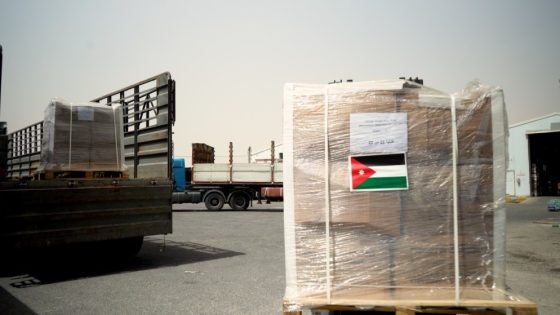 الأردن يرسل 40 شاحنة مساعدات غذائية وطبية إلى شمال غزة