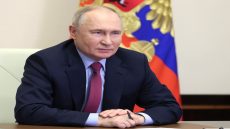 بوتين يعتزم لقاء وزير الخارجية الإيراني