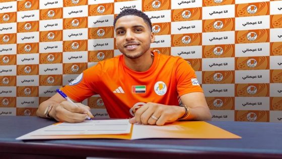 رسميا.. صابيري يوقع لعجمان الإماراتي