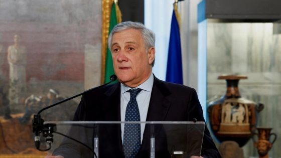 وزير الخارجية الإيطالي يثمن دور المغرب في تعزيز السلام والاستقرار