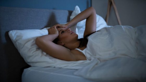 دراسة: قلة النوم في الأربعينيات من العمر تعجل بشيخوخة الدماغ