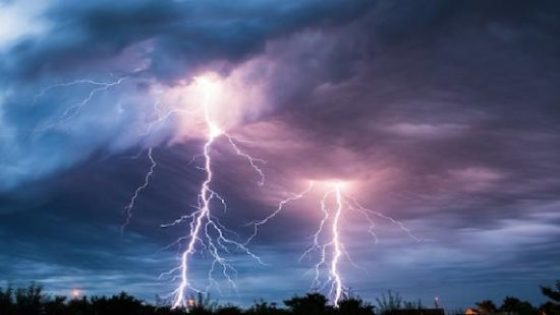 فرنسا.. قتيلان جراء عواصف قوية