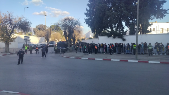المغرب الفاسي يواجه المغرب التطواني في فاس وسط إجراءات أمنية مشددة