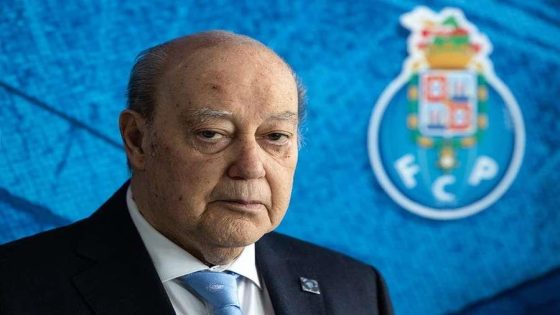 وفاة الرئيس التاريخي لنادي بورتو البرتغالي