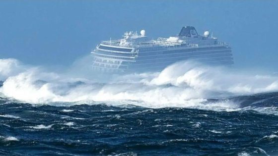 اضطراب حركة الملاحة البحرية بين طريفة وطنجة بسبب سوء الأحوال الجوية