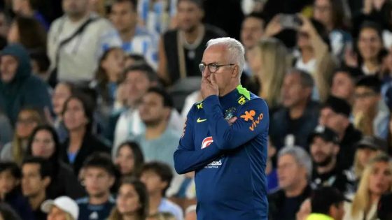بعد الهزيمة أمام الأرجنتين .. إعفاء جونيور من تدريب منتخب السامبا