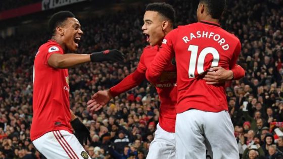اليونايتد يتأهل إلى المربع الذهبي لـ”اليوروبا ليغ”