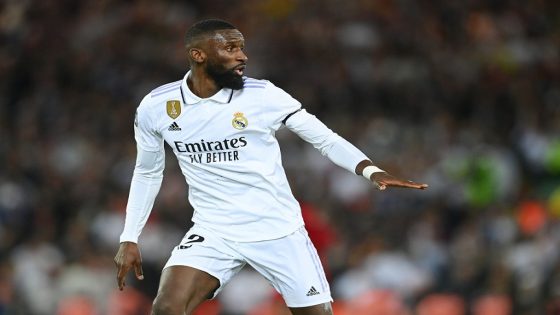 توقيف مدافع ريال مدريد روديغر 6 مباريات بسبب طرده في نهائي كأس إسبانيا