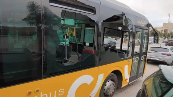 حقيقة هجوم عصابة على حافلة نقل حضري بالمحمدية