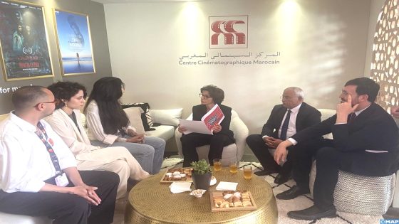 وزيرة الثقافة الفرنسية تزور الجناح المغربي في مهرجان كان السينمائي