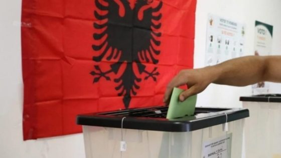 ألبانيا.. الناخبون يدلون بأصواتهم في انتخابات برلمانية حاسمة
