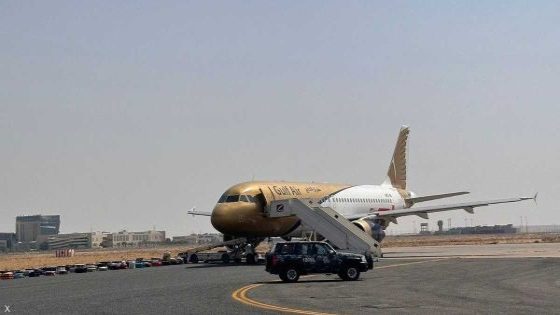 طائرة تهبط بسلام في مطار الكويت الدولي بعد بلاغ بوجود قنبلة