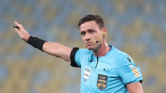 تعيين الحكم البرازيلي رامون أباتي لقيادة مباراة الوداد الرياضي ضد مانشستر سيتي