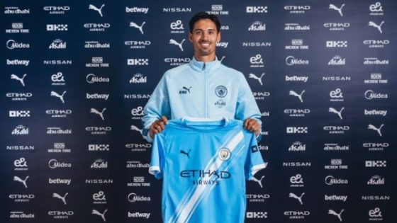 مانشستر سيتي يعلن تعاقده مع اللاعب الهولندي تيجاني رايندرس