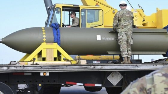 صحيفة أمريكية: الجيش الأمريكي قصف فوردو بقنابل وزنها 30000 رطل