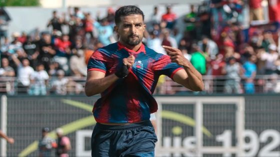أولمبيك آسفي يتأهل لنصف نهائي كأس العرش