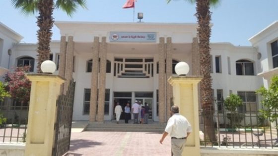 فضيحة “سيلفي” في أمسية تكريمية بقرية أبا محمد: مستشار جماعي يغضب لغياب الكاميرات