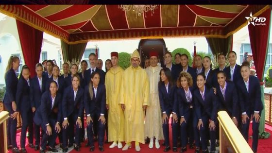 جلالة الملك يستقبل المنتخب الوطني النسوي بحضور إنفانتينو ولقجع