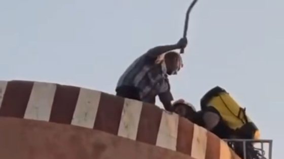 تطور خطير في اعتصام “خزان بني ملال”: معتصم يرمي رجل وقاية مدنية من علو شاهق