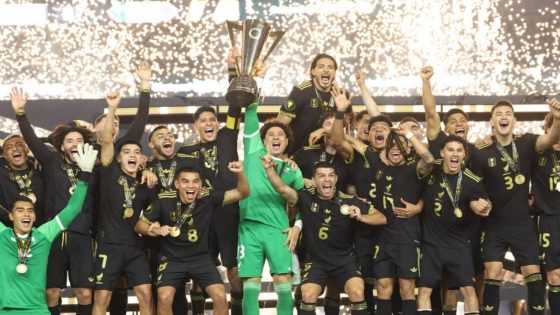 المكسيك تهزم الولايات المتحدة وتتوج بلقبها العاشر في الكأس الذهبية