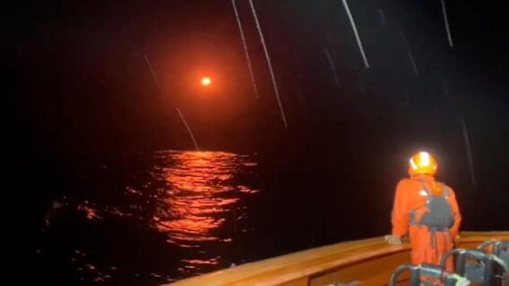 إندونيسيا: غرق قارب قبالة سواحل سومطرة يسفر عن 11 مفقودا