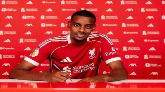ليفربول يضم ألكسندر أيزاك رسميا في صفقة قياسية في إنجلترا