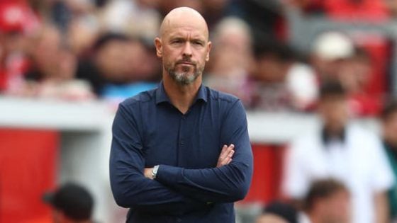 نادي باير ليفركوزن يقيل مدربه الهولندي تن هاغ
