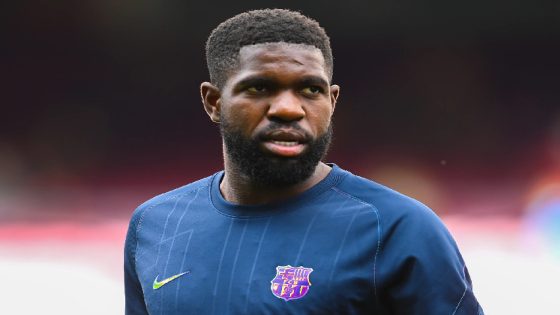 الفرنسي أومتيتي ينهي مشواره في الملاعب