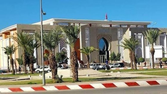 حكم بسنتين حبساً وغرامة في قضية طبيب خنيفرة: إدانة شخصين بالتشهير والابتزاز الإلكتروني