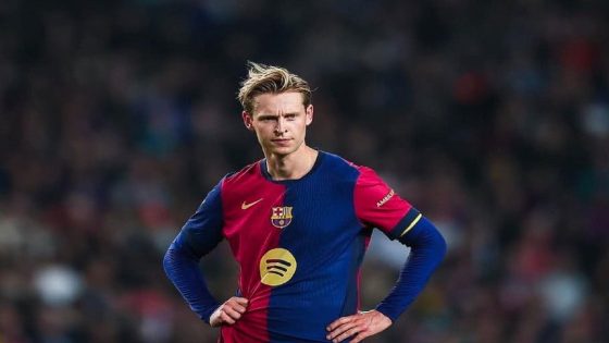 برشلونة يمدد عقد دي يونغ حتى عام 2029