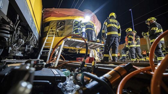 سقوط 42 جريحا في تصادم قطارين بجمهورية التشيك