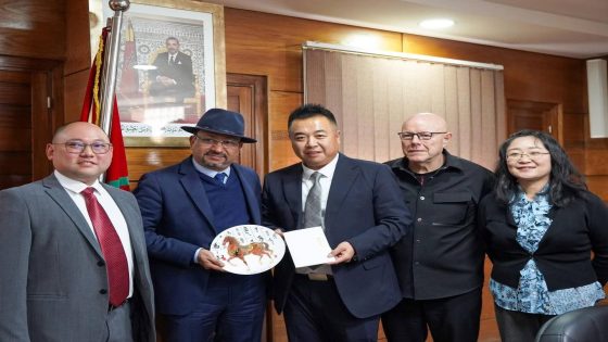 دينامية استثمارية واعدة: يونس الرفيق يقود مباحثات استراتيجية مع وفد صيني لتعزيز جاذبية جهة فاس-مكناس