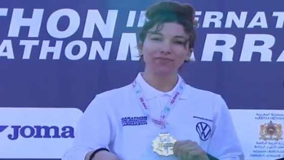 نصف ماراطون مراكش الدولي .. العداءة المغربية فاطمة الزهراء بيرداحة تفوز باللقب