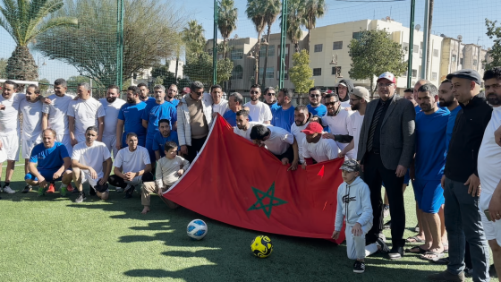 انطلاق ناجح ومحكم للدوري الرمضاني لكرة القدم لسائقي سيارات الأجرة بفاس: التفاتة نبيلة من شركة “كاط” للتأمين