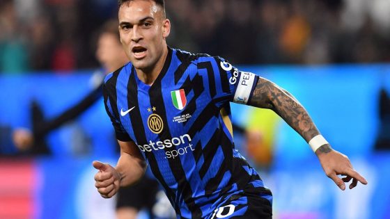إنتر ميلان يفقد خدمات مهاجمه الأرجنتيني لاوتارو مارتينيز
