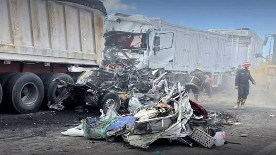 18 قتيلا في حادث تصادم مأساوي بمصر