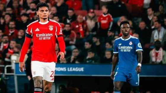 بنفيكا يفتح تحقيقا في حق اثنين من مشجعيه بسبب حركات عنصرية تجاه فينيسيوس