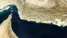 ترامب. إيران “تنهار ماليا” جراء إغلاق مضيق هرمز